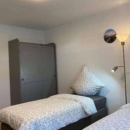 Beste Lage In Rostock: 2-Zimmerwohnung Mit Balkon Im 1.Og Екстериор снимка
