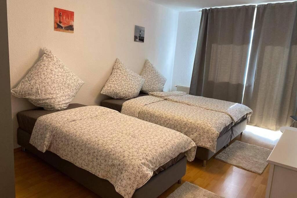 Beste Lage In Rostock: 2-Zimmerwohnung Mit Balkon Im 1.Og Екстериор снимка